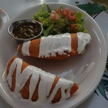 El Alma - Empanadas/mushroom on happy hour (skip it. Not good) - Mexican Near Me - Austin, Texas El Alma - Empanadas/mushroom on happy hour (skip it. Not good) - Mexican Near Me - Austin, Texas