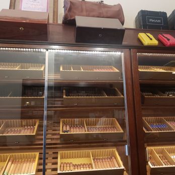 Burlingame Tobacconist - Tobacco Shops Near Me - Burlingame, California