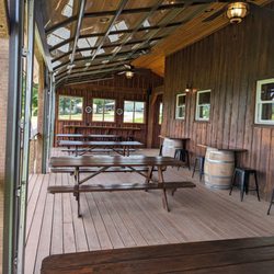 Stever Hill Vineyards - Outdoor seating