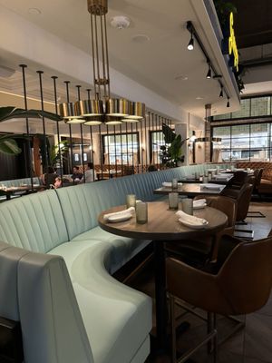 Granger's Restaurant & Bar by null