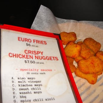 Bar 35 - Chicken Nuggets ($7.50 for 10 pcs, dipping sauce NOT included): Tastes like Tyson's frozen chicken. - Bars Near Me - Honolulu, Hawaii