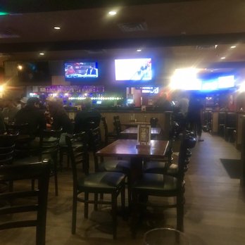 Jingle Pot Pub Saloon - The bar, a little quiet tonight. - Pubs Near Me - Nanaimo, British Columbia Jingle Pot Pub Saloon - The bar, a little quiet tonight. - Pubs Near Me - Nanaimo, British Columbia
