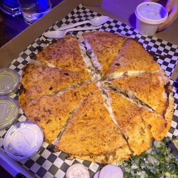 El Roli's Birria - birria pizza - Salad Near Me - Houston, Texas