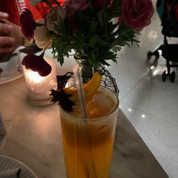 La Vie - Cocktail Bars Near Me - Washington, DC, District of Columbia