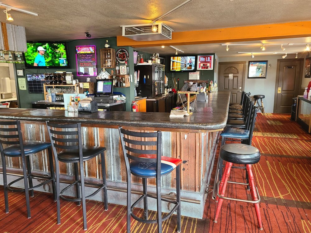 Desert Inn Bar and Grill Logo