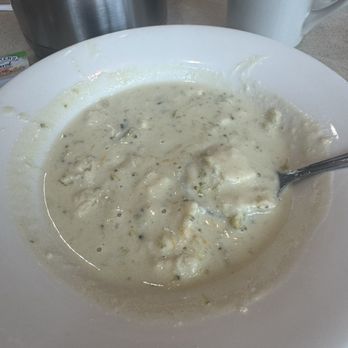 Country Kitchen - Broccoli Cheddar soup...If I could have this bowl of soup everyday I would!!! - American Near Me - Moreno Valley, California