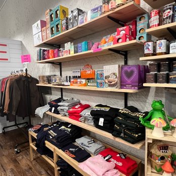 Standard Goods - Women's Clothing Near Me - Naperville, Illinois