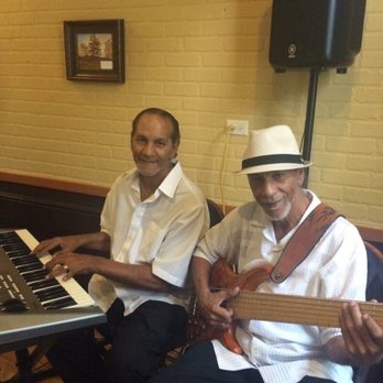 Hidden Manna Cafe - Wayne and Duayne Gray at Hidden Mana Cade performing!!! - Breakfast & Brunch Near Me - Matteson, Illinois