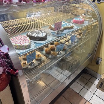 The Dog Bakery - Pet Stores Near Me - Pasadena, California