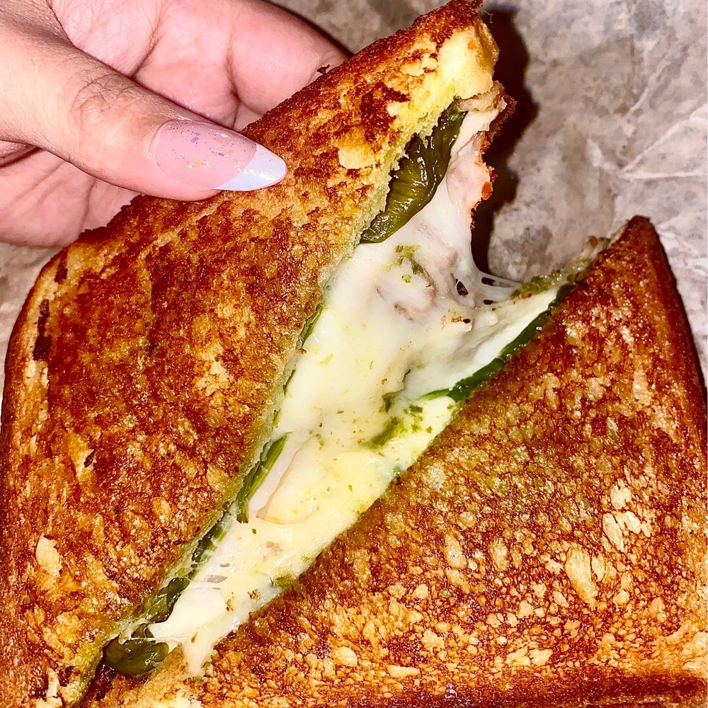 Honolulu Bistro - The Pesto Deluxe Gourmet Grilled Cheese Sandwich - Hawaiian Near Me - Honolulu, Hawaii Honolulu Bistro - The Pesto Deluxe Gourmet Grilled Cheese Sandwich - Hawaiian Near Me - Honolulu, Hawaii