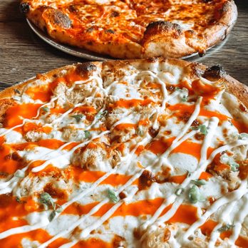 Itri Wood Fired Pizza Bar - Buffalo Chicken Pizza / Honey Hot Sop - Pizza Near Me - Bristol, Pennsylvania