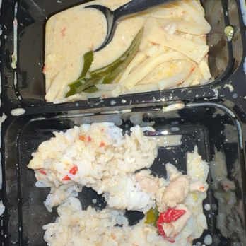 Kiki’s Corner - Green curry with rice - Laotian Near Me - Fresno, California Kiki’s Corner - Green curry with rice - Laotian Near Me - Fresno, California