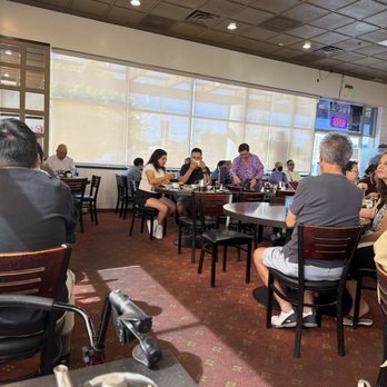 Sam Woo Village BBQ - That place stays packed - Chinese Near Me - Van Nuys, California Sam Woo Village BBQ - That place stays packed - Chinese Near Me - Van Nuys, California
