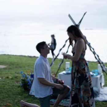 Oahu Premier Picnics - Paid $150 for photographer services for a proposal and most of the pics of the proposal are blurry (except 2 of them) - Party & Event Planning Near Me