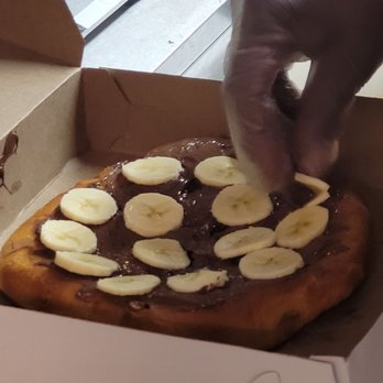 Blue Heron Creamery - Nutella Bannana Fried Dough. - Desserts Near Me - Hartford, Connecticut