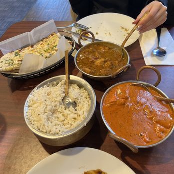 Flavors of India - Garlic Naan, Chicken Curry,*CHICKEN MAKHANI* (OUTSTANDING DISH) & Basmati Rice - Indian Near Me - Gilbert, Arizona Flavors of India - Garlic Naan, Chicken Curry,*CHICKEN MAKHANI* (OUTSTANDING DISH) & Basmati Rice - Indian Near Me - Gilbert, Arizona