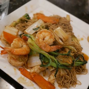 Xeo Yum - Mi Xao Hai San - stir fried seafood noodles - Vietnamese Near Me - Houston, Texas Xeo Yum - Mi Xao Hai San - stir fried seafood noodles - Vietnamese Near Me - Houston, Texas