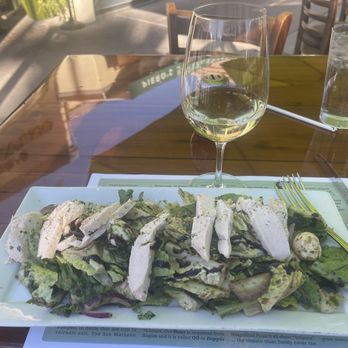 Piero's PizzaVino - Salad on menu with chicken - Italian Near Me - Palm Desert, California
