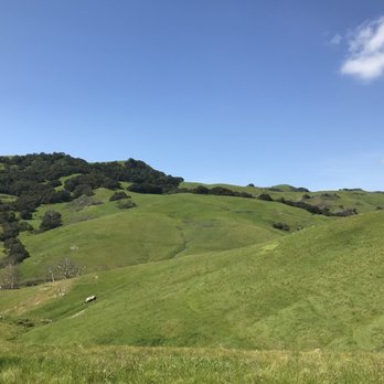 Johnson Ranch Trail - Hiking Near Me - San Luis Obispo, California Johnson Ranch Trail - Hiking Near Me - San Luis Obispo, California
