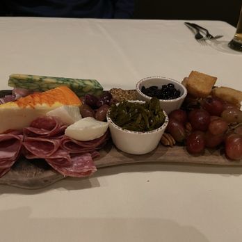 Red Oak Steakhouse - Charcuterie Board - Steakhouses Near Me - Pine Bluff, Arkansas Red Oak Steakhouse - Charcuterie Board - Steakhouses Near Me - Pine Bluff, Arkansas