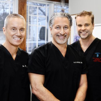 Nashua Dental Group - Our skilled dentists work as a single unit to provide our patients with outstanding dental care. - Cosmetic Dentists Near Me - Nashua, New Hampshire Nashua Dental Group - Our skilled dentists work as a single unit to provide our patients with outstanding dental care. - Cosmetic Dentists Near Me - Nashua, New Hampshire