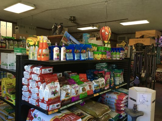 ED’S FEED & SEED - Updated January 2025 - 11 Photos & 10 Reviews