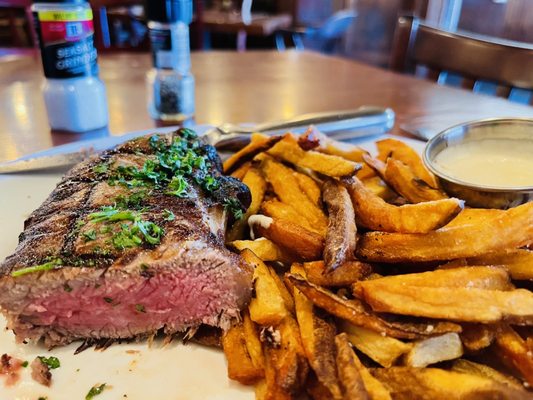 Jackson Street Tavern by null