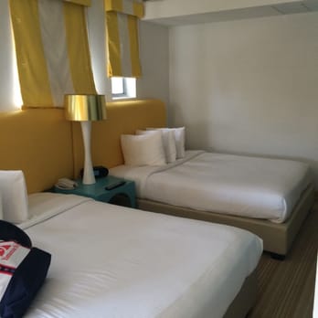 Hotel Nash - Inside the room ! - Hotels Near Me - Miami Beach, Florida