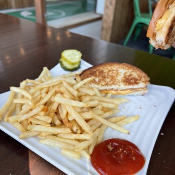Liberty Burger - Kids grilled cheese - Burgers Near Me - Jackson, Wyoming