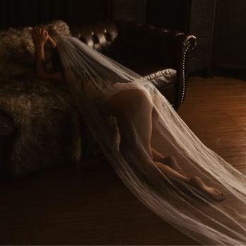 Risque By Kerrin - Boudoir Photography Near Me Risque By Kerrin - Boudoir Photography Near Me
