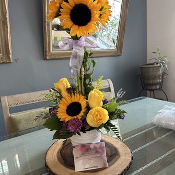 Canoga Park Florist - Florists Near Me - Canoga Park, California Canoga Park Florist - Florists Near Me - Canoga Park, California