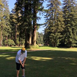 Rick teeing off at Northwoods.