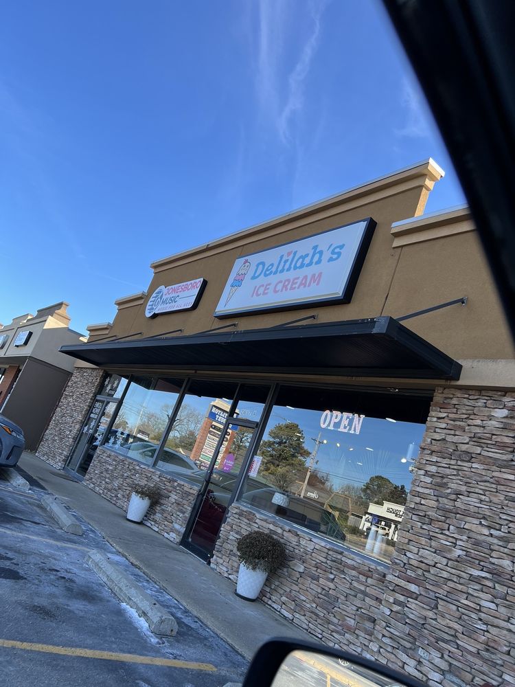 Food from Delilah’s Ice Cream