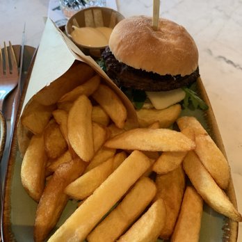 't Roerpotje - Italiaanse beefburger - Modern European Near Me - Roermond, LI
