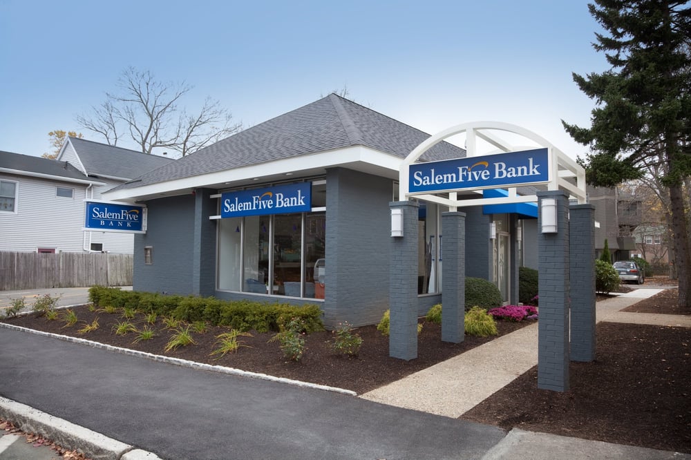 SALEM FIVE BANK - Updated July 2025 - 1 Center Plz, Boston ...