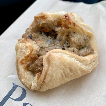 Le Panier - Bakeries Near Me - Seattle, Washington Le Panier - Bakeries Near Me - Seattle, Washington