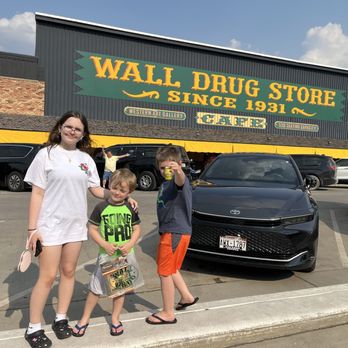 Wall Drug Store - Drugstores Near Me - Wall, South Dakota