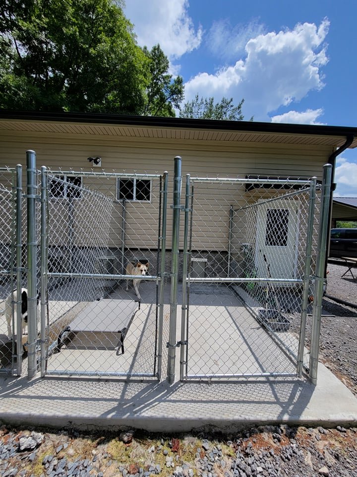 RIVER ROCK KENNEL AT LYCEUM FARM Updated August 2024 Request