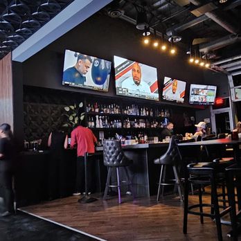 The Forum Lounge - Sports bar - Cocktail Bars Near Me - Chandler, Arizona The Forum Lounge - Sports bar - Cocktail Bars Near Me - Chandler, Arizona