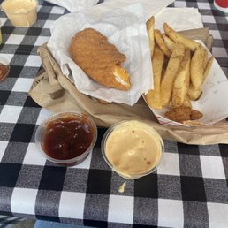 WALLY’S DRIVE-IN - Updated February 2026 - 142 Photos & 299 Reviews ...