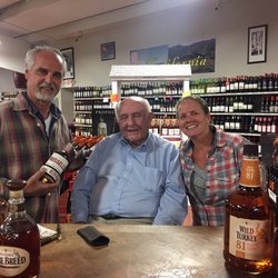 Chuck's Wine & Spirits