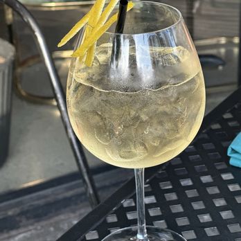 Decore - Hugo - Italian Near Me - San Diego, California