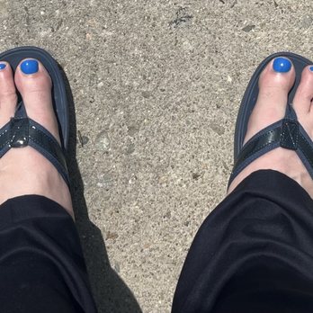 VIP Nail & Spa - Basic pedicure by Helen. - Nail Salons Near Me - York, Pennsylvania VIP Nail & Spa - Basic pedicure by Helen. - Nail Salons Near Me - York, Pennsylvania