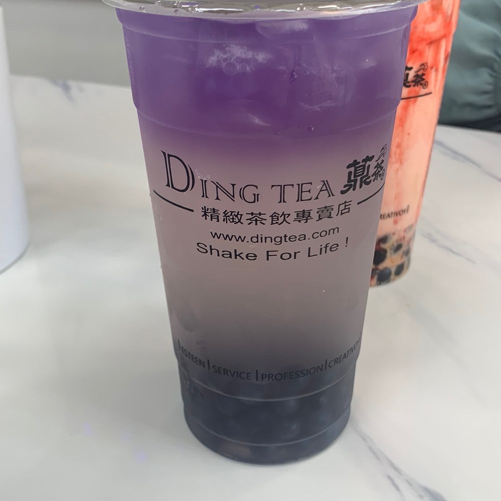 Ding Tea - Lychee butterfly with blueberry popping pearls. - Bubble Tea Near Me - Brandon, Florida
