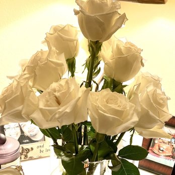 Blue Petals - Beautiful white roses. - Floral Designers Near Me - Hesperia, California