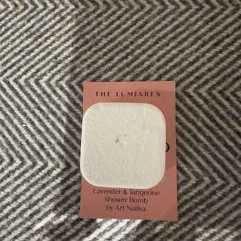 The Lumiares Hotel & Spa - Gift from the hotel of a tangerine and valentine bedtime shower bomb - Hotels Near Me - Lisbon, 11