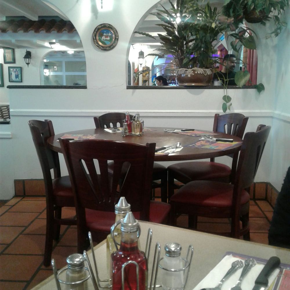 Mi Tierrita - Sitting area - Colombian Near Me - Brentwood, New York Mi Tierrita - Sitting area - Colombian Near Me - Brentwood, New York