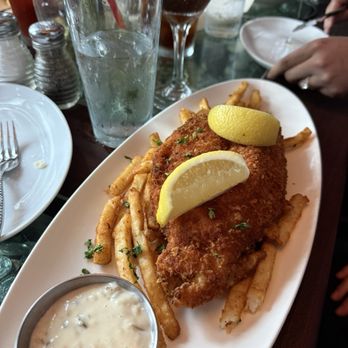 The Dead Fish - fish n chips - Seafood Near Me - Crockett, California