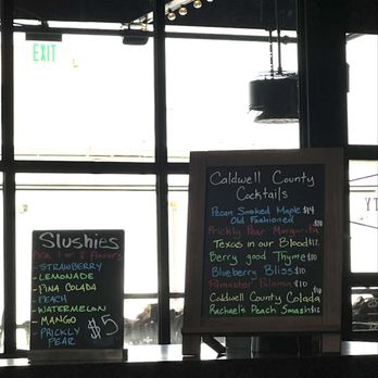 Caldwell County BBQ - Bar area with cocktails - Barbeque Near Me - Peoria, Arizona