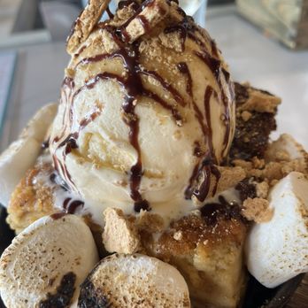 The Dive Oyster Bar - Smore's Bread Pudding - Southern Near Me - Irvine, California